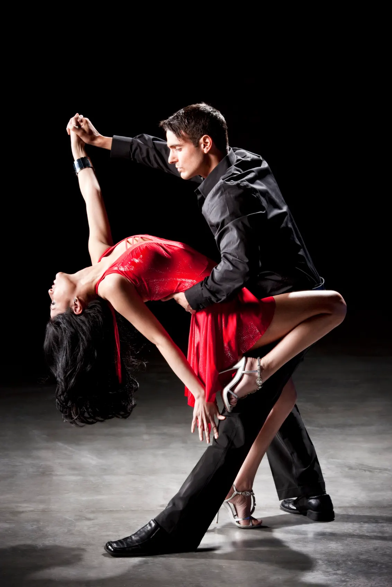 Cours Particulier de SALSA / BACHATA / KIZOMBA