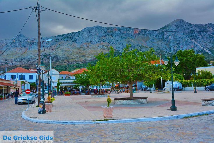 Palaros village square