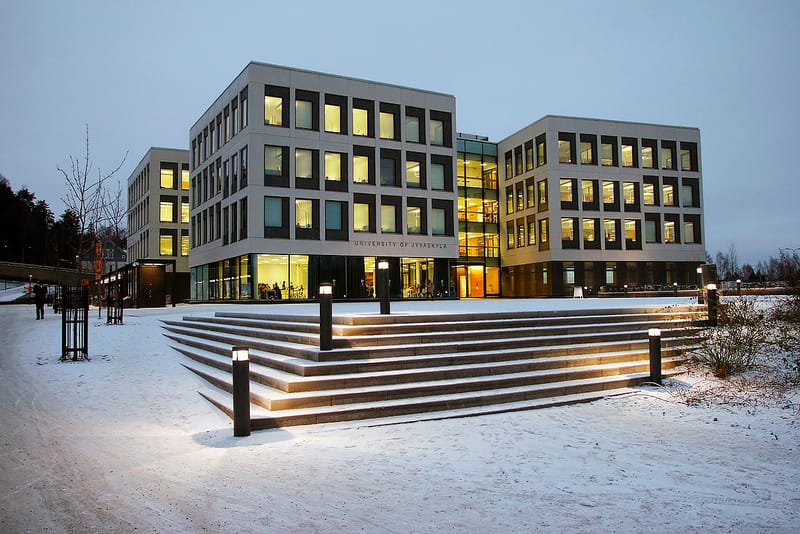 JYVÄSKYLÄ TA’LIM UNIVERSITETI