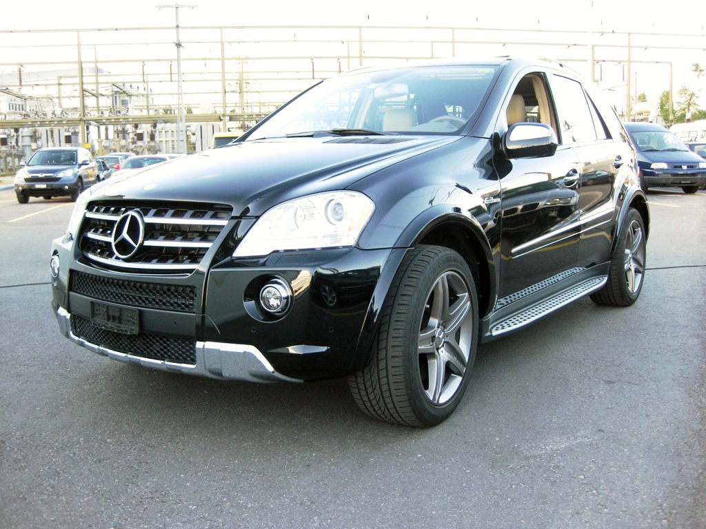 Mercedes-Benz ML 63 AMG - 2009