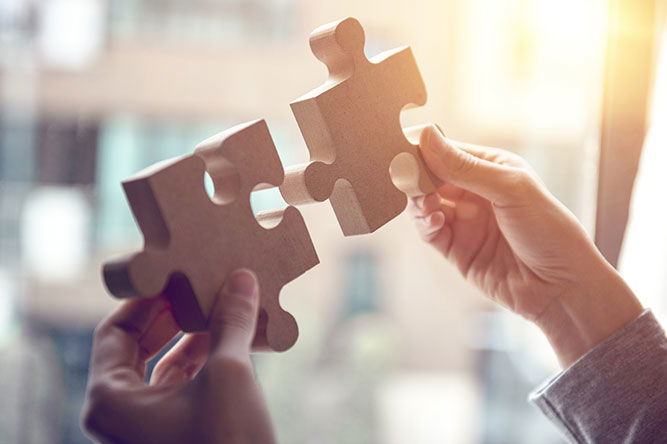 Armonia și Înțelegerea Prin Programarea Neurolingvistică în Societatea de Azi