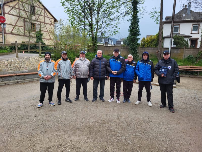 Championnat départemental triplette vétérans 2024, une équipe de Munster vice-championne départementale.