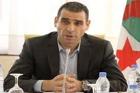 قرباج ورؤساء الاندية يخططون لسحب الثقة من رئيس الفاف خير الدين زطشي