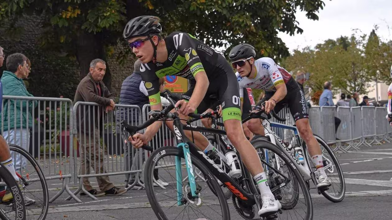 Louis Rouland, coureur chez Bourg Ain Cyclisme rejoint la réserve d’Arkéa-B & B Hôtels.