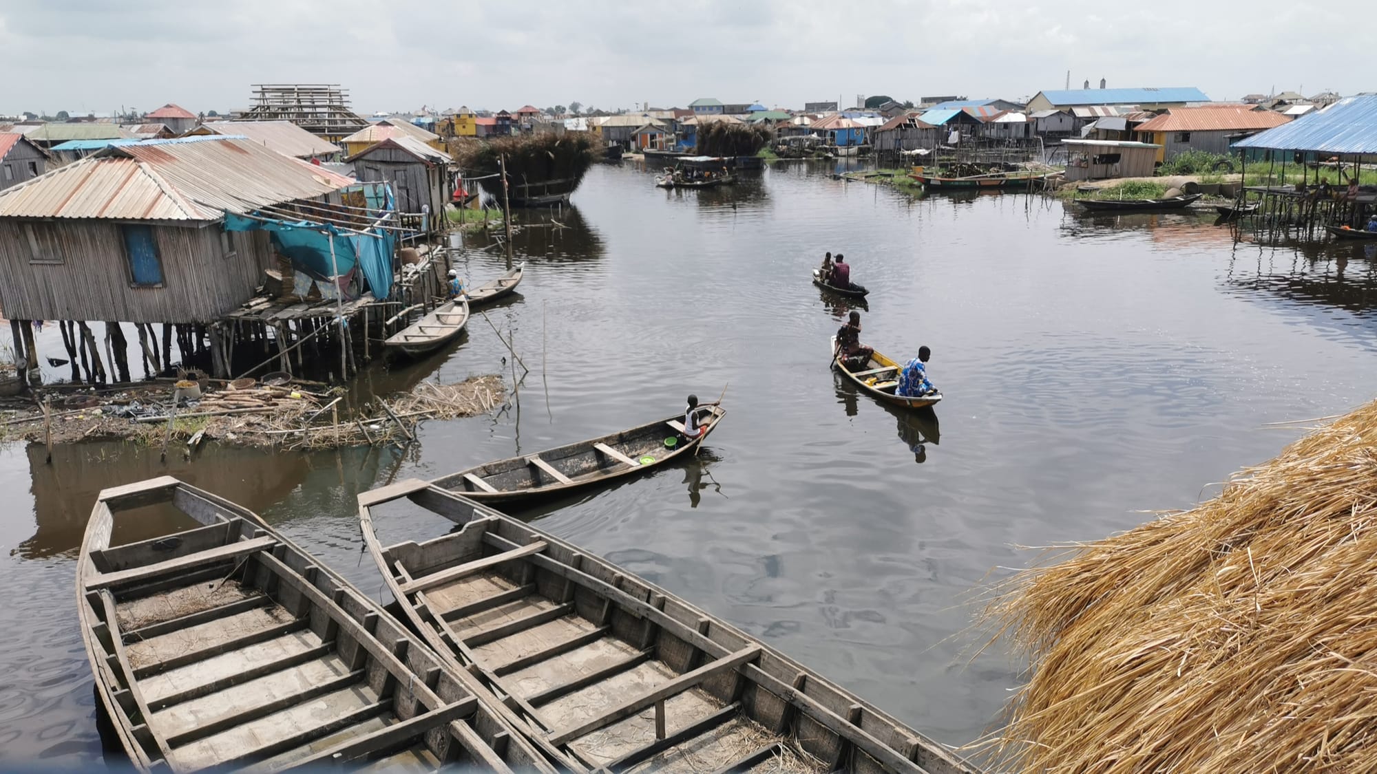 La Venise de l'Afrique : Ganvié  est la plus grande cité lacustre d'Afrique de l'Ouest