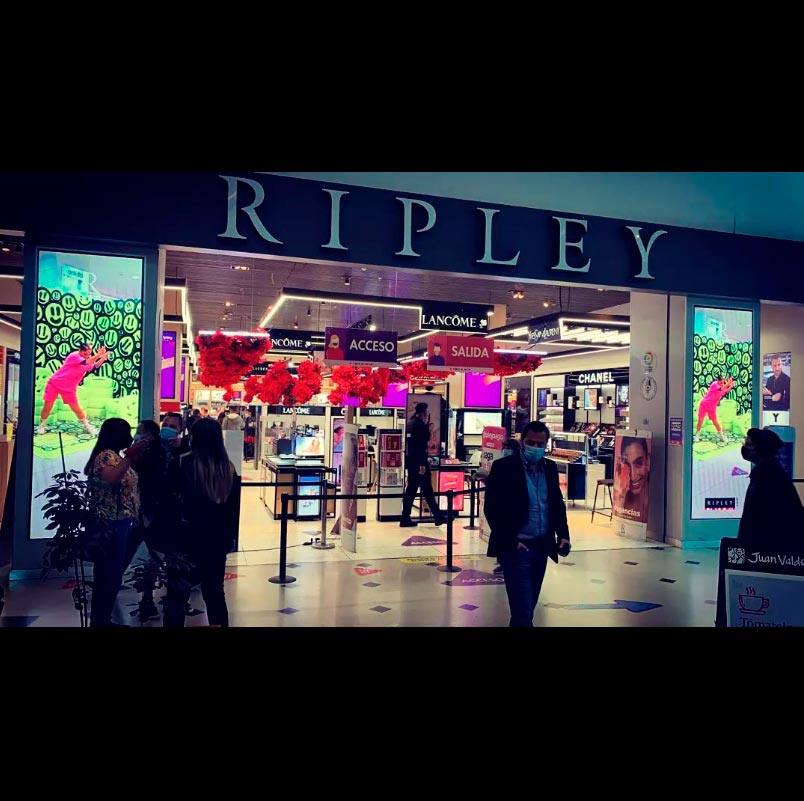 Proyecto pantallas LED acceso Ripley Plaza Oeste.