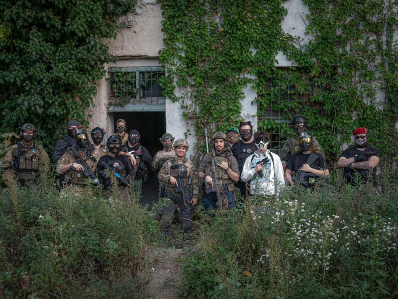 Lövészet (éles fegyver/airsoft)