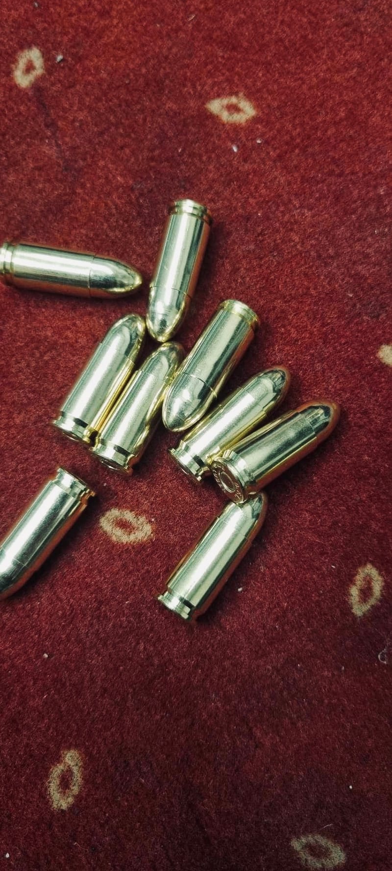 Lövészet (éles fegyver/airsoft)