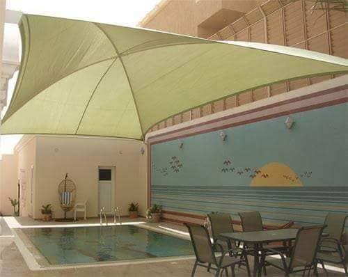مظلات مسابح 