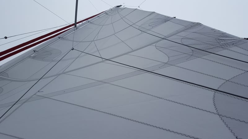 GRAND VOILE / COUPE TRIRADIALE