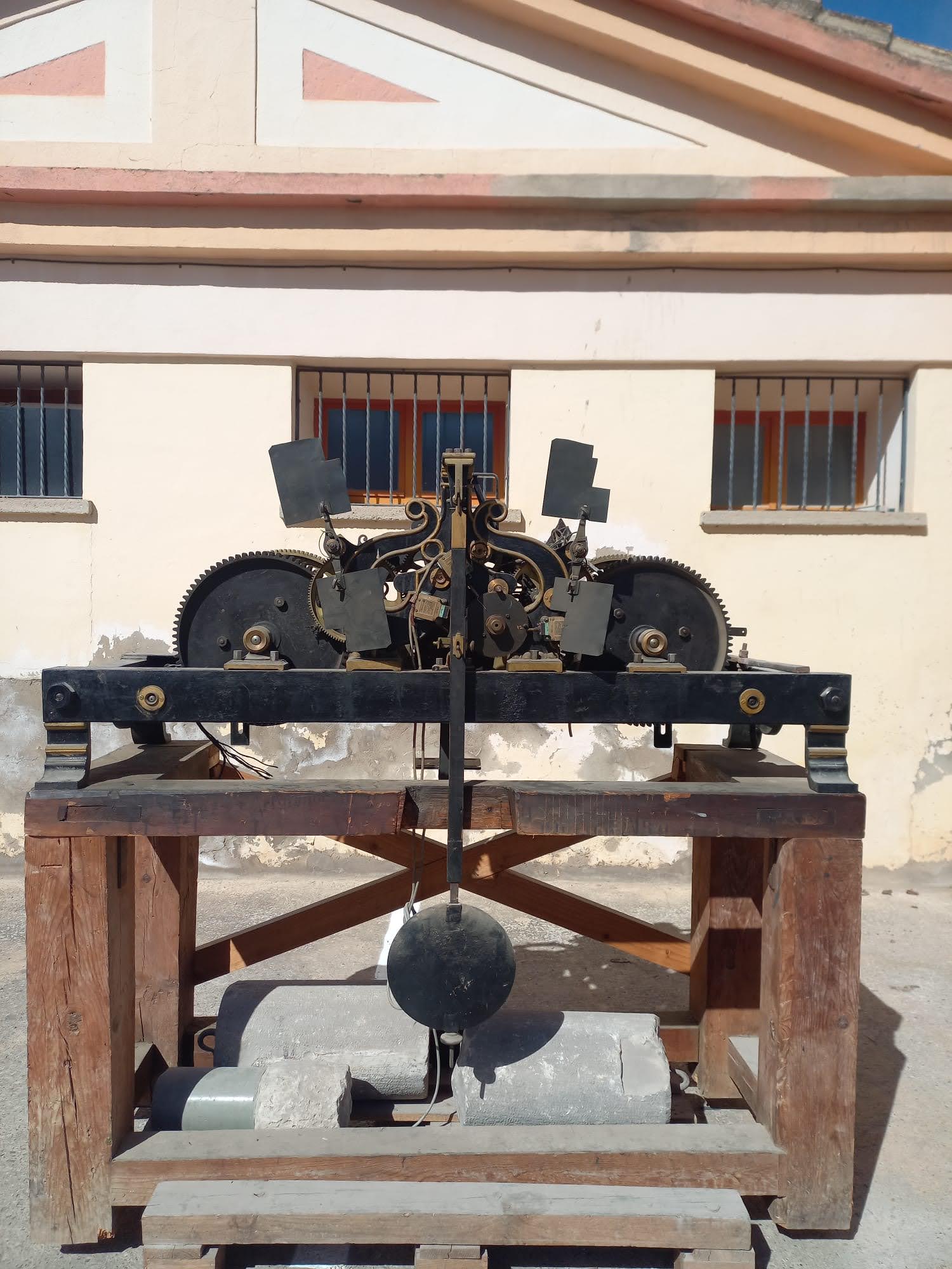 Antiguo reloj de torre de Tudela