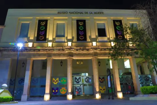 Siembra de danzas y cantos del Anahuak