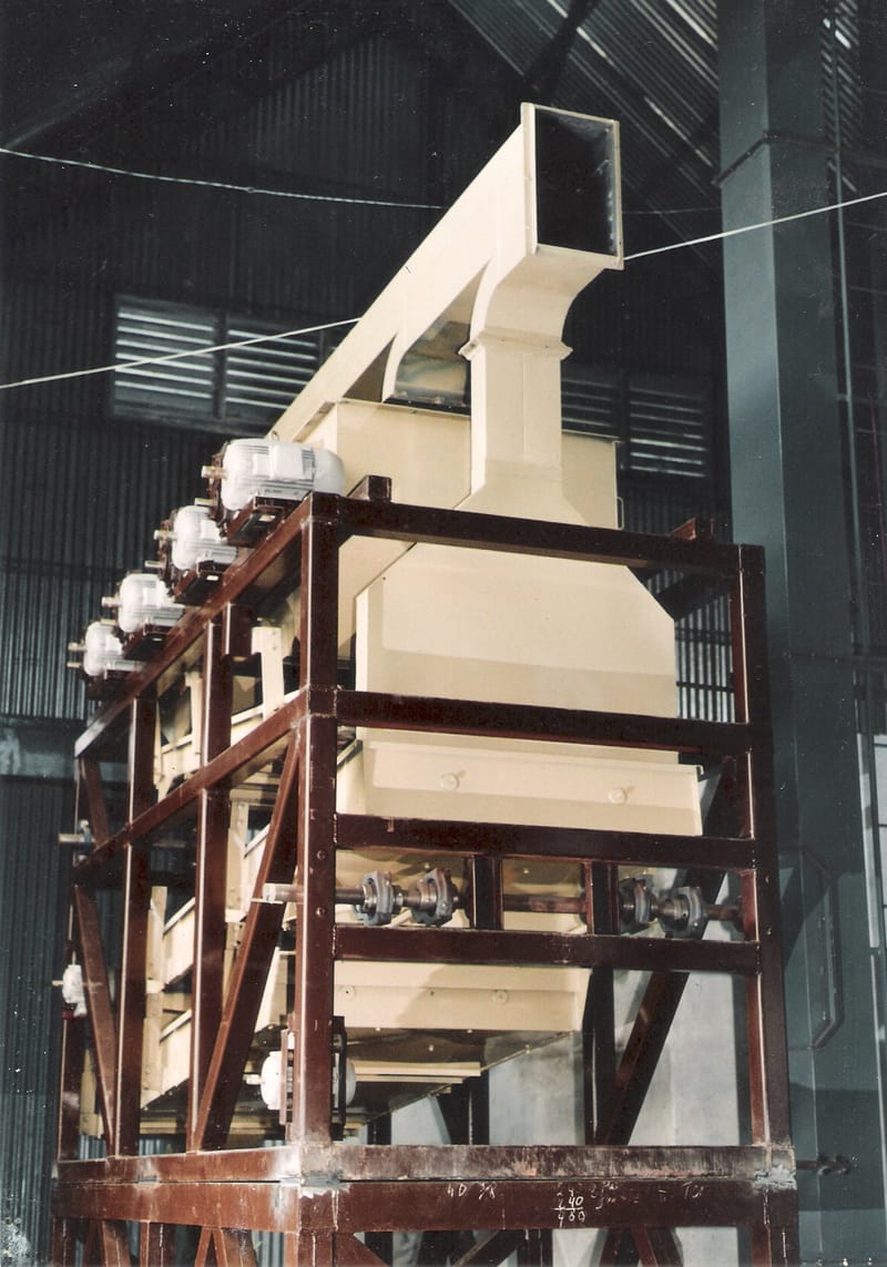 DESCASCARADORA DE MANÍ