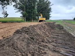 MOVIMIENTO DE SUELOS Y PERFORACIONES