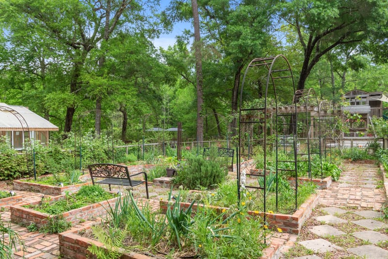 Garden and Mother-In-Law Suite