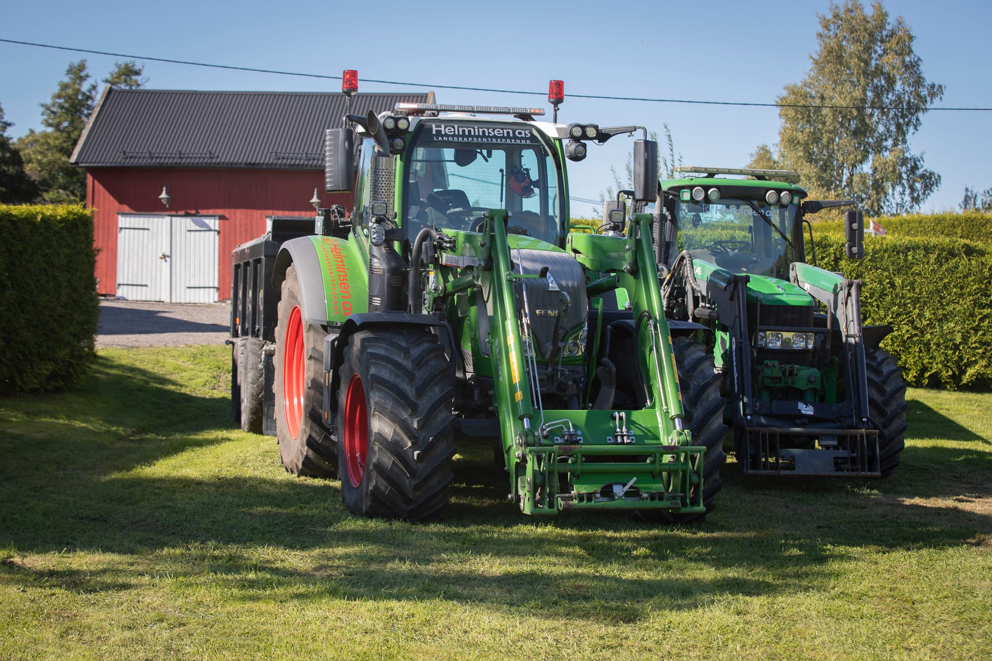 Vi har en stor og moderne maskinpark for store og små oppdrag