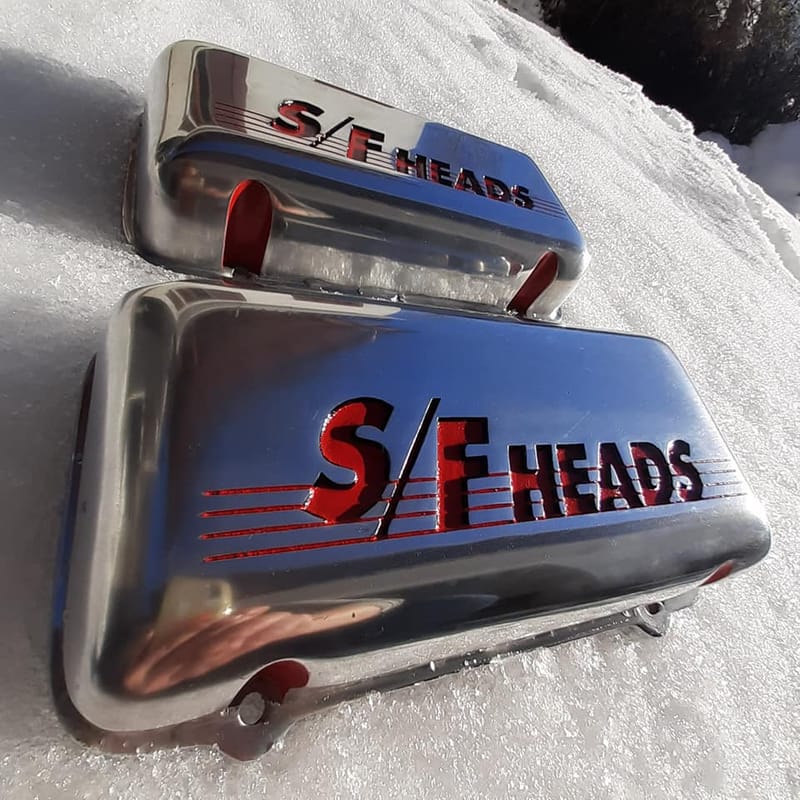 Cabochons et pièces automobile