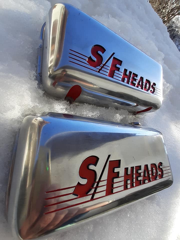 Cabochons et pièces automobile