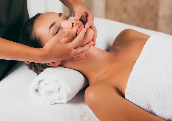 MASSAGE PROFOND DU VISAGE