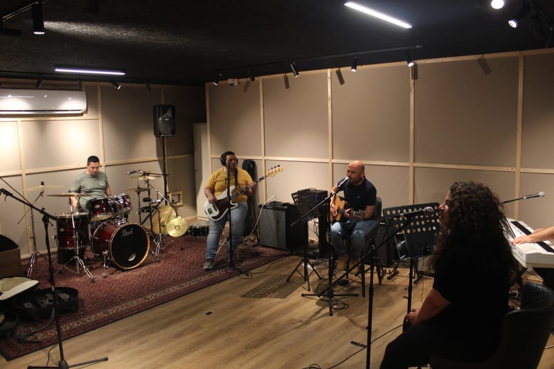 חזרות להרכבים ולהקות