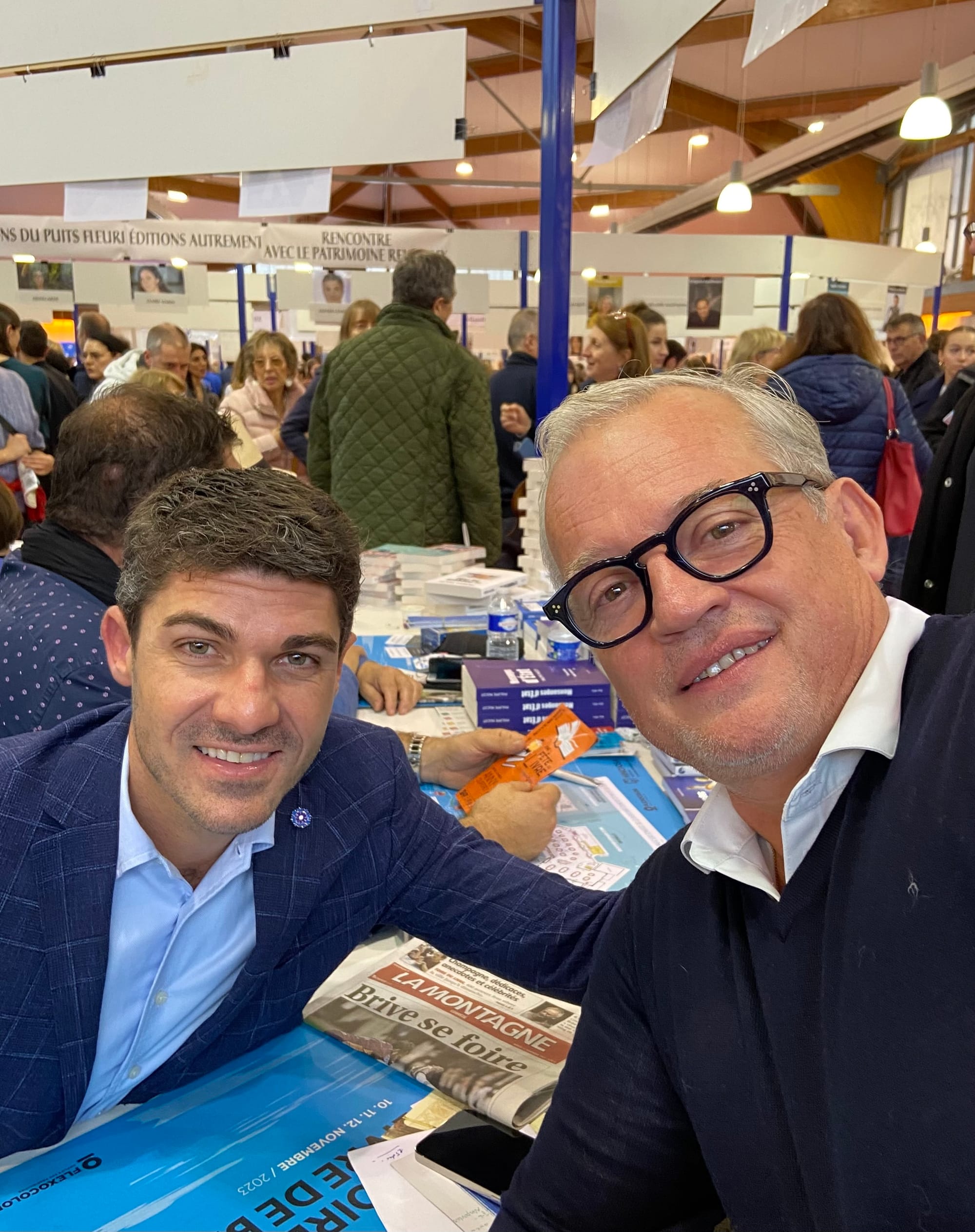 11 novembre 2023, Foire du livre de Brive. Rencontre avec Aurelien Pradié, député du Lot.