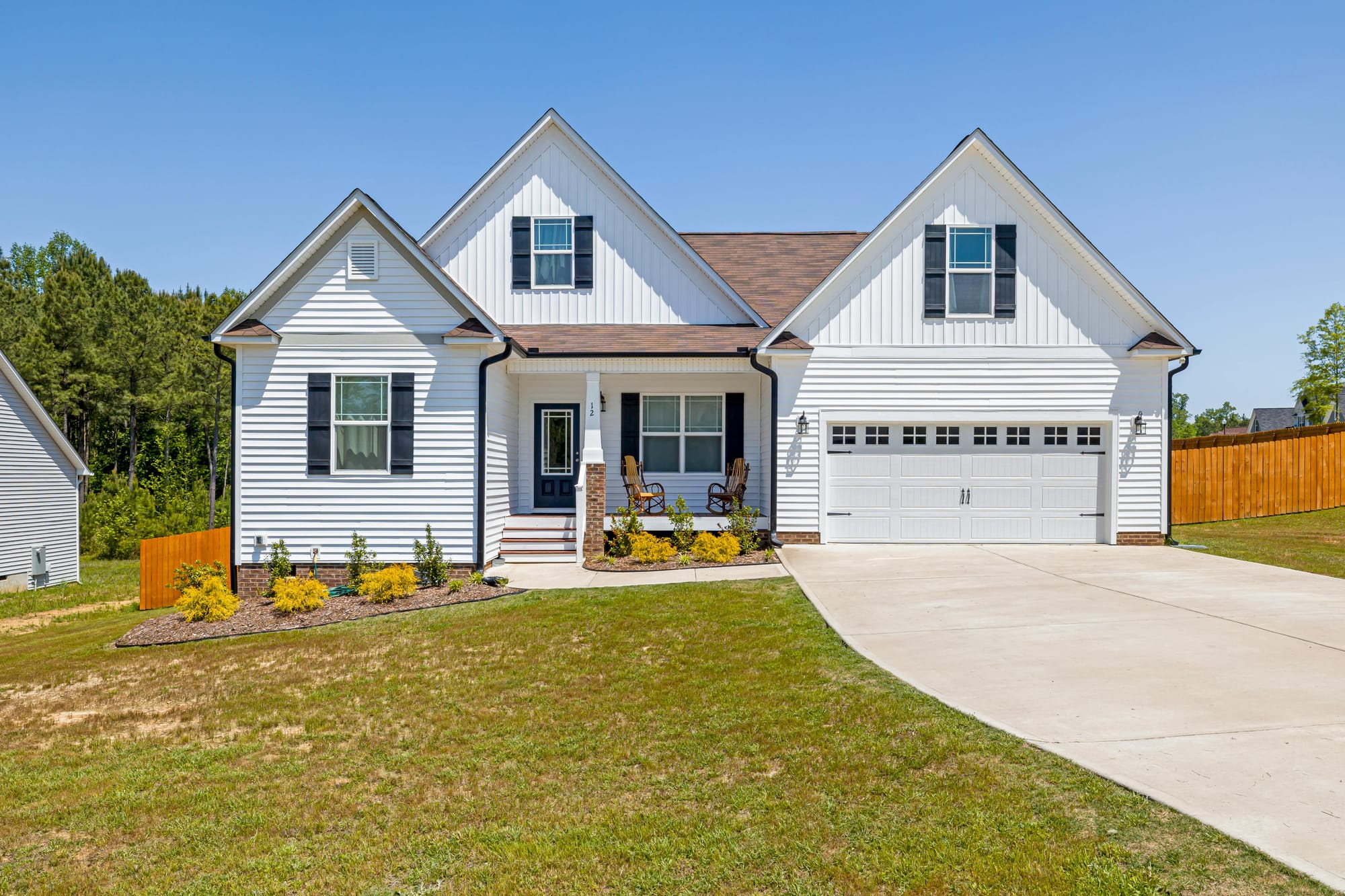 Revolutionizing Garage Door Services: The Role of Advanced Technology in Riverside's Home