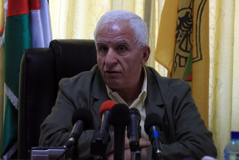 القيادي في حركة فتح عزام الأحمد: هناك تدخلات عربية في الشأن الفلسطيني ونحن نتصدى لها.