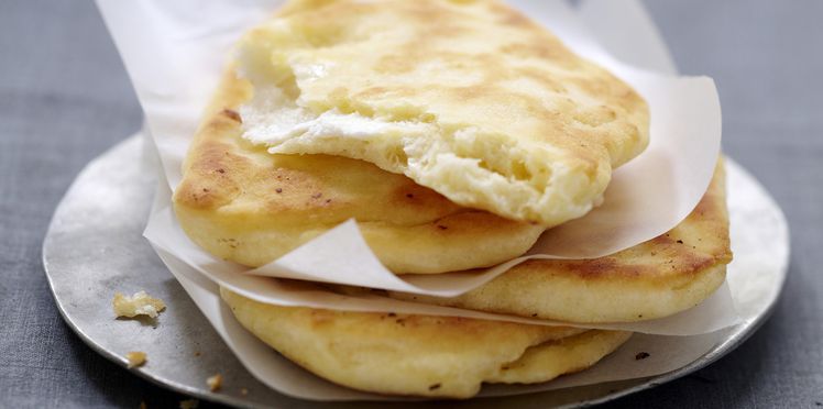 Cheese naan