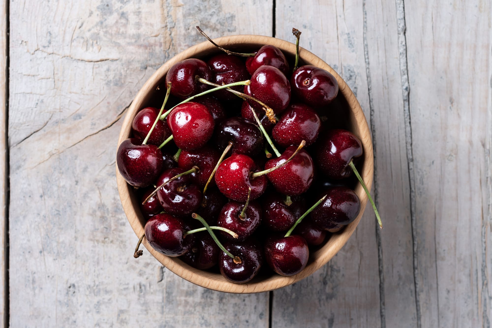 Sweet cherries, smart brains