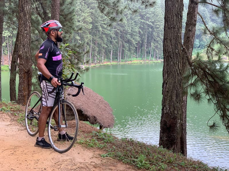 Most Scenic Lake on Sri Lanka on top of a mountain - Matale 