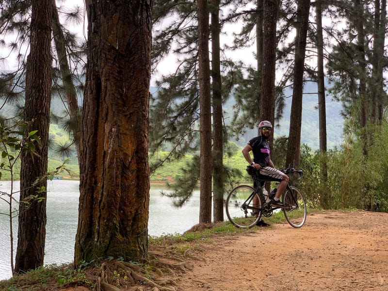 Most Scenic Lake on Sri Lanka on top of a mountain - Matale 