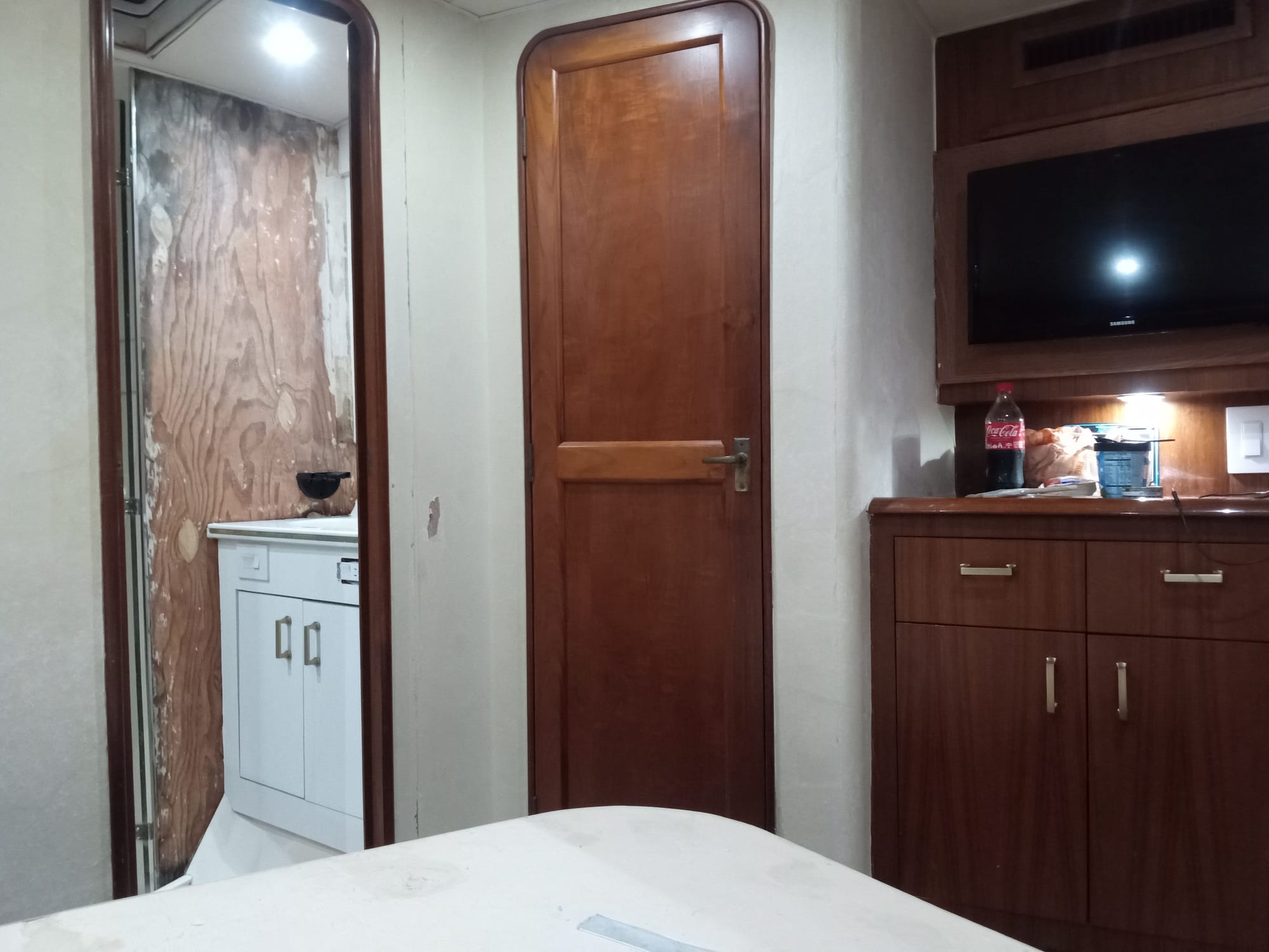 Yachts wallpaper installations & repair