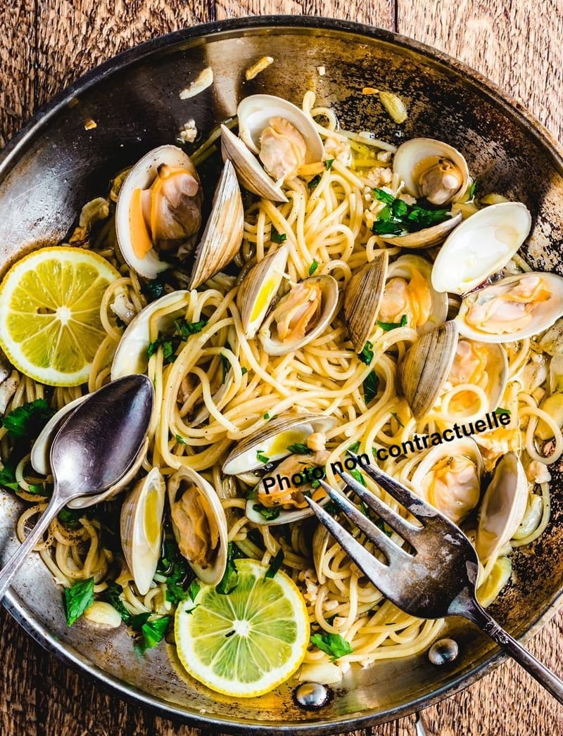 LINGUINE ALLA VONGOLE