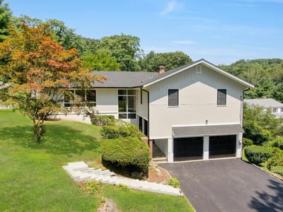 JUST SOLD - 4 BED, 2.5 BATH HOME W. POOL & POOL HOUSE - BRIARCLIFF MANOR, NY 10510