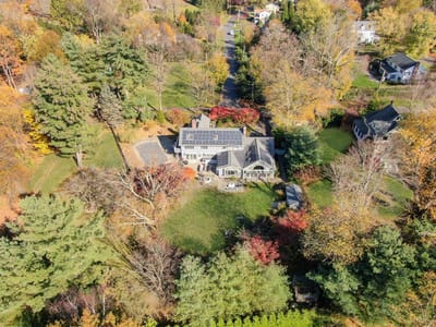 FOR SALE - 21 COPROCK RD, POCANTICO HILLS, NY 10591 - BEAUTIFUL CUSTOM COLONIAL w. SALTWATER POOL