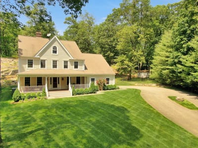 JUST SOLD ABOVE ASK - 8 Raafenberg Rd Sleepy Hollow / Pocantico Hills NY - Beautiful Center Hall Colonial
