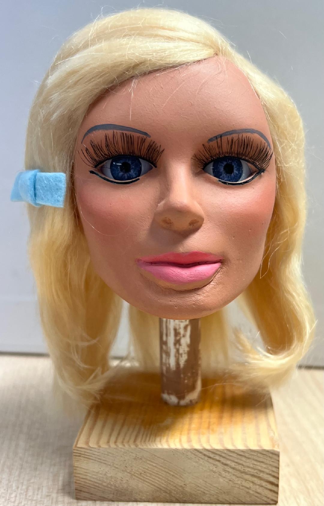 Lady Penelope by Lee Allwood