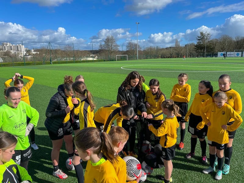 ENTRER DES JOUEUSES DU SB29 ET UN CHALLENGE DE TIRS