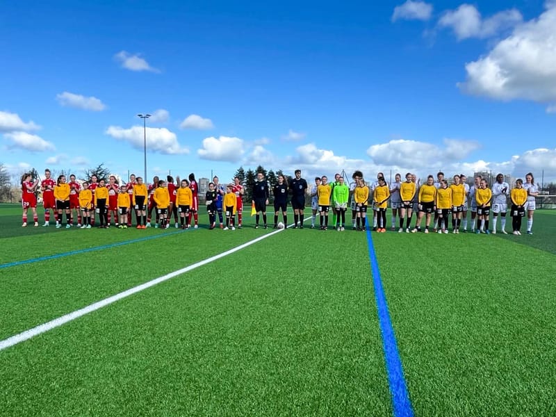 ENTRER DES JOUEUSES DU SB29 ET UN CHALLENGE DE TIRS