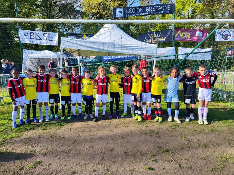 Retour en images sur les différentes tournois du weekend pour l'école de foot 📸 Challenge du Printemps - Guipavas Challenge International Adrien  Ruyet - Cave Le Pressoir Champion's Cup Rekupo 2024