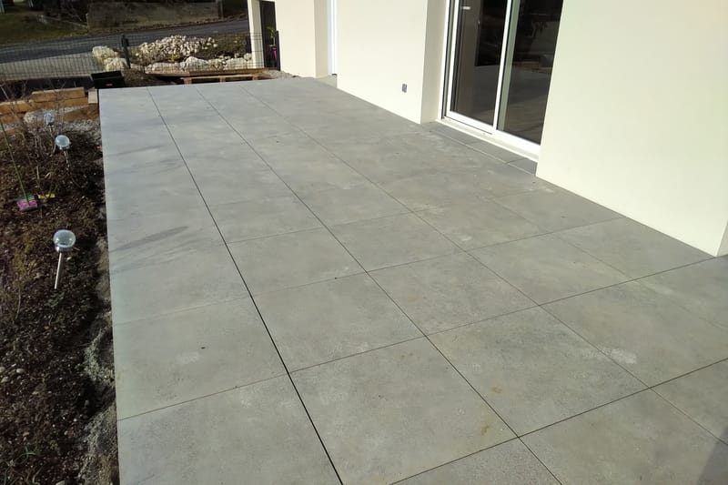 Terrasse en matière minérale