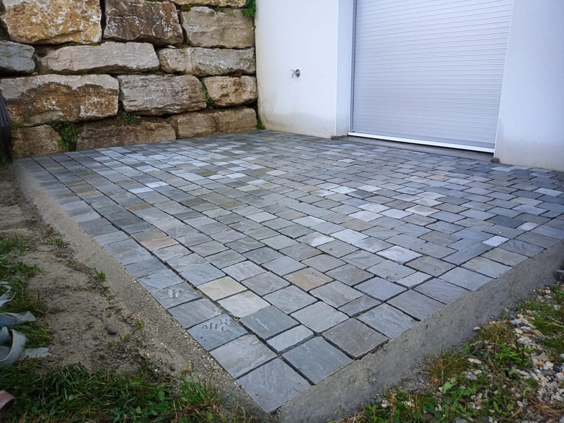 Terrasse en matière minérale