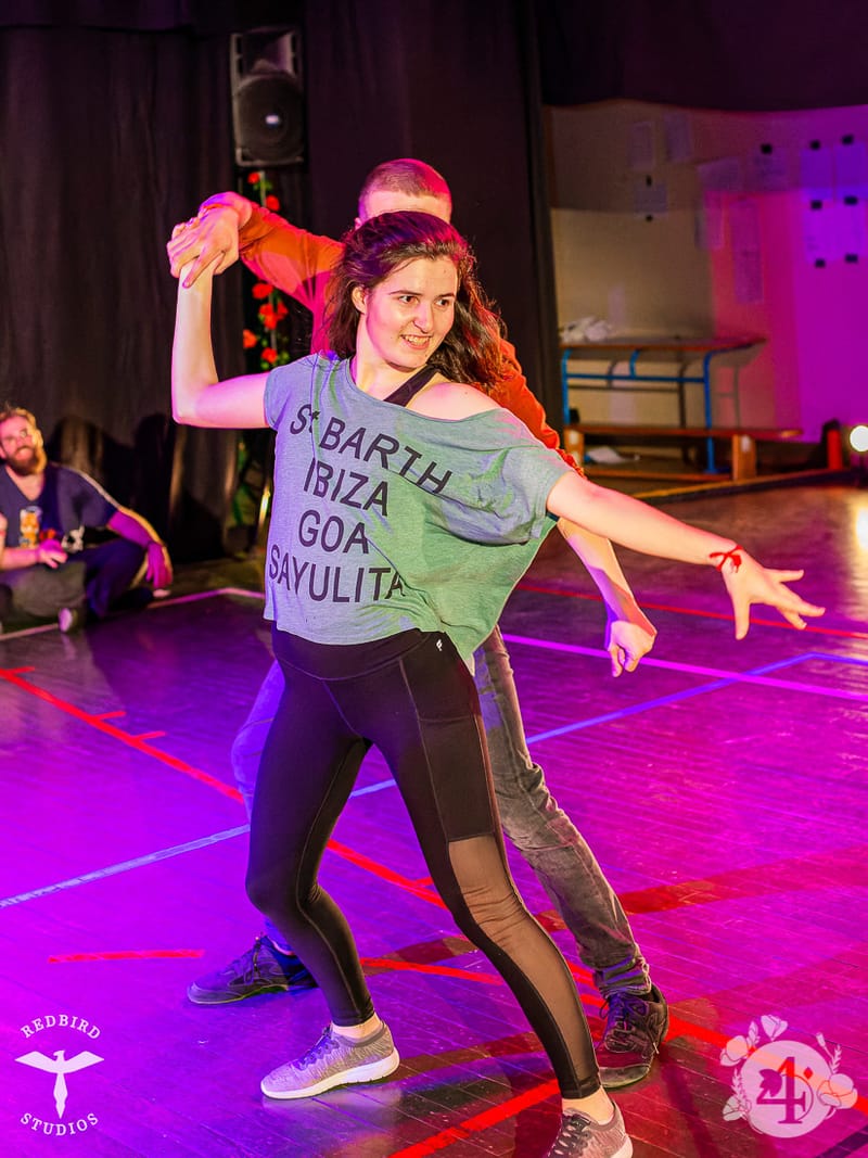 François (Redbird Studios)