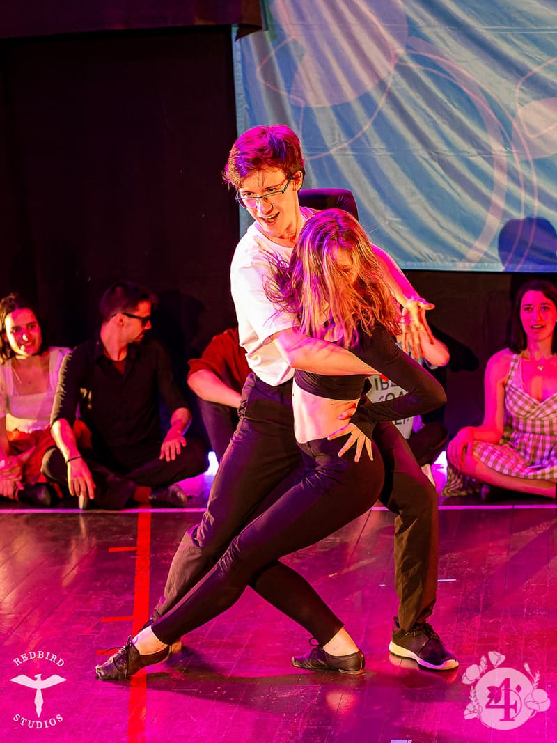 François (Redbird Studios)