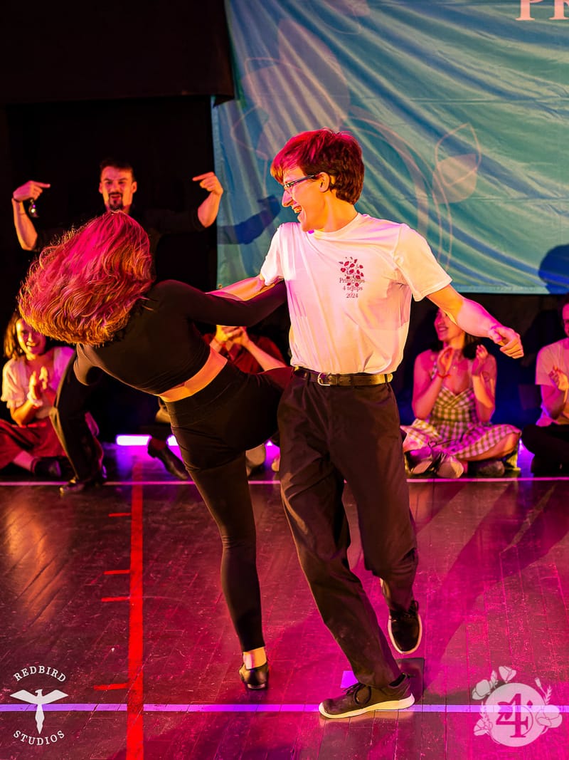 François (Redbird Studios)