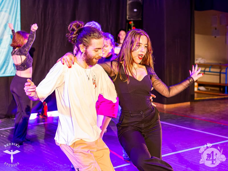 François (Redbird Studios)