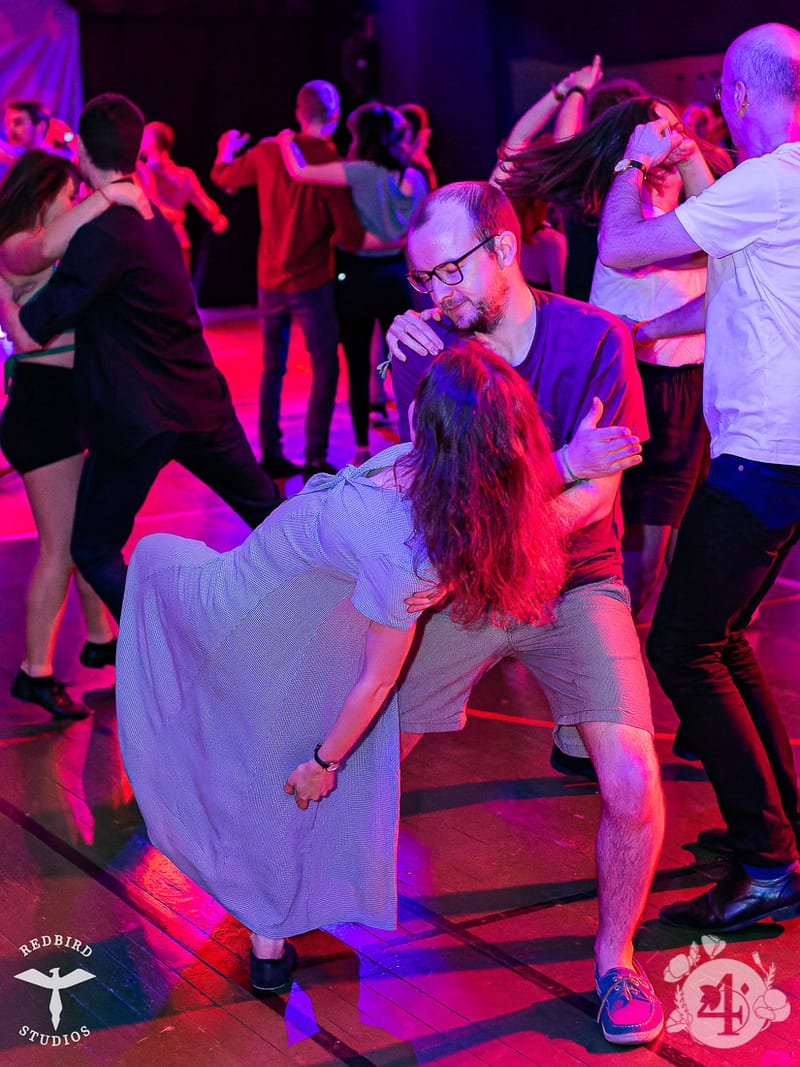 François (Redbird Studios)