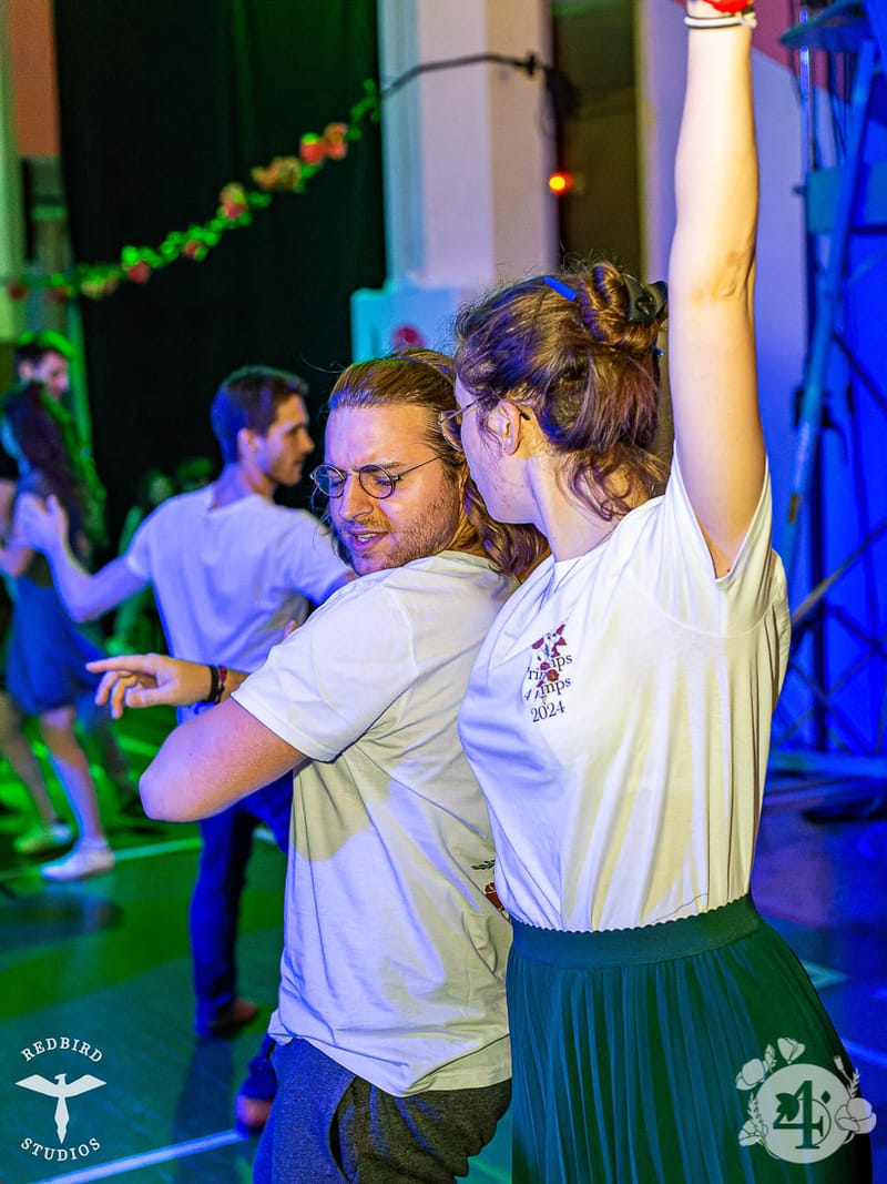 François (Redbird Studios)