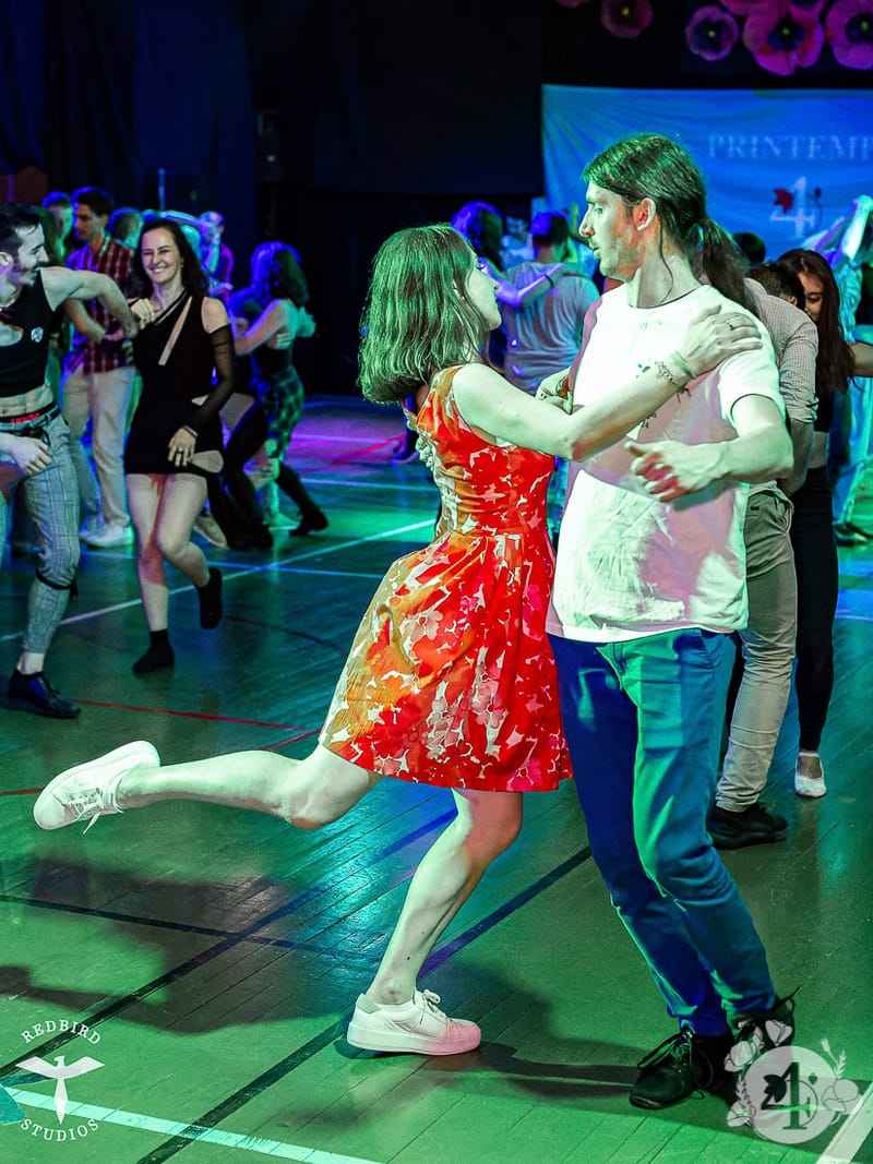 François (Redbird Studios)