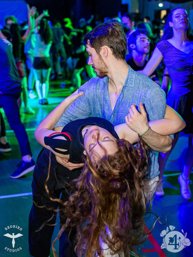 François (Redbird Studios)